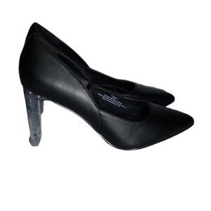 NEW MARK NEW YORK black pump with Lucite heel 9 1/2